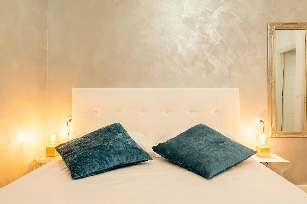 Marconi28Suites Bologna 0*,  Italy